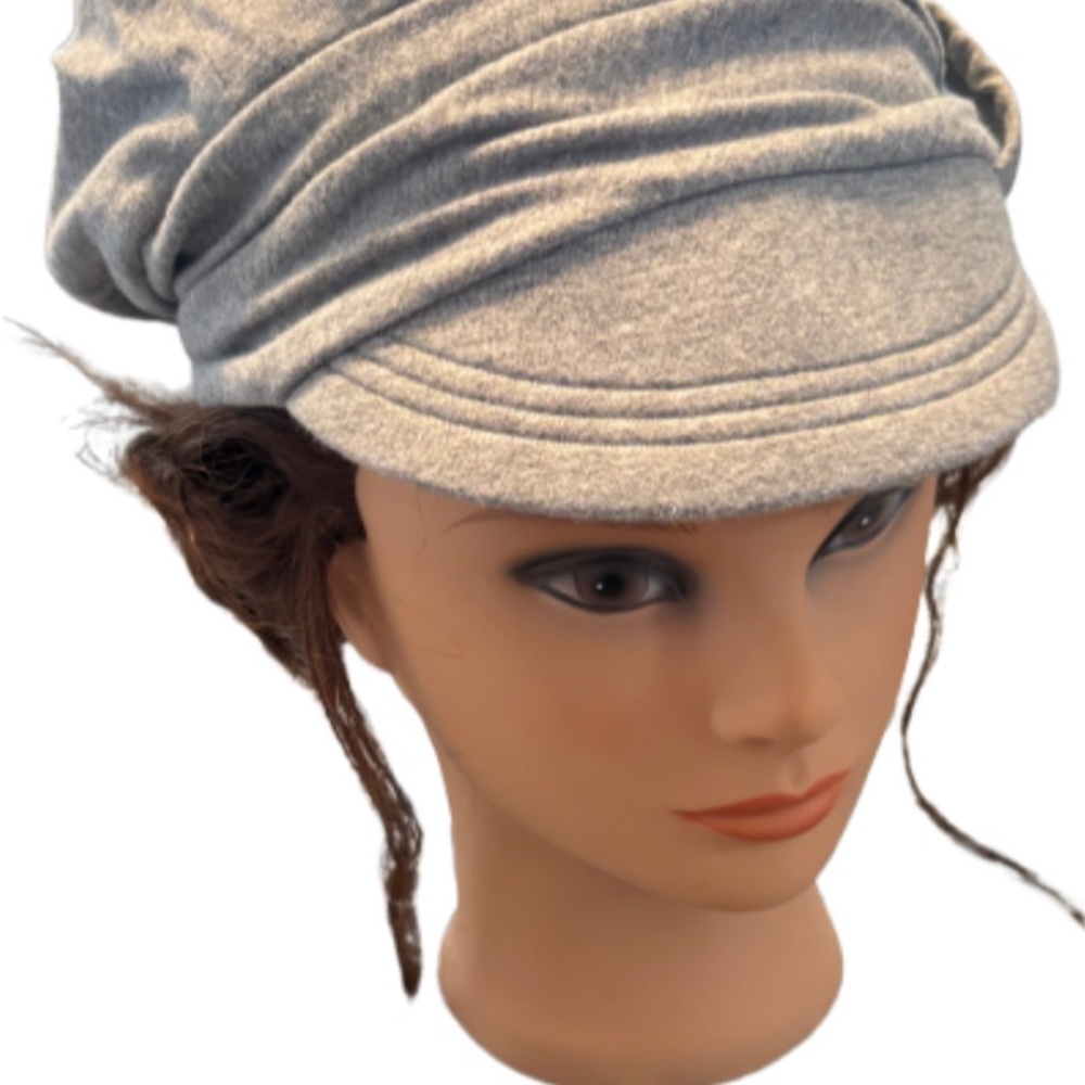 Elegant Women's Gray Cap